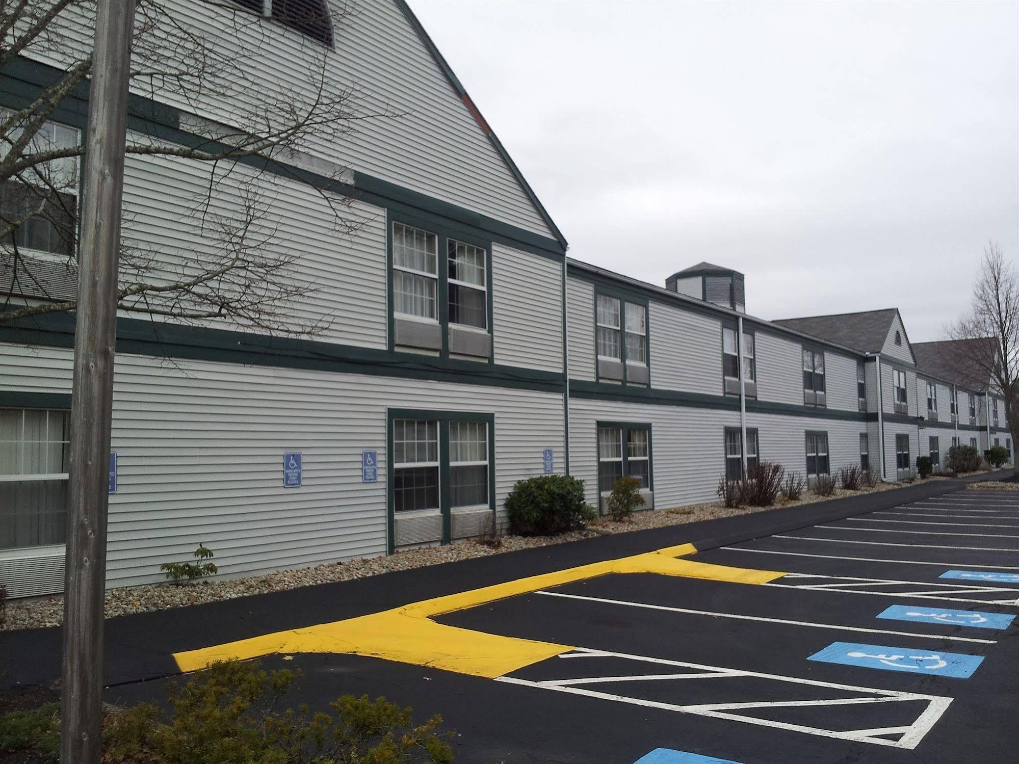 Baymont By Wyndham North Dartmouth Fall River Extérieur photo