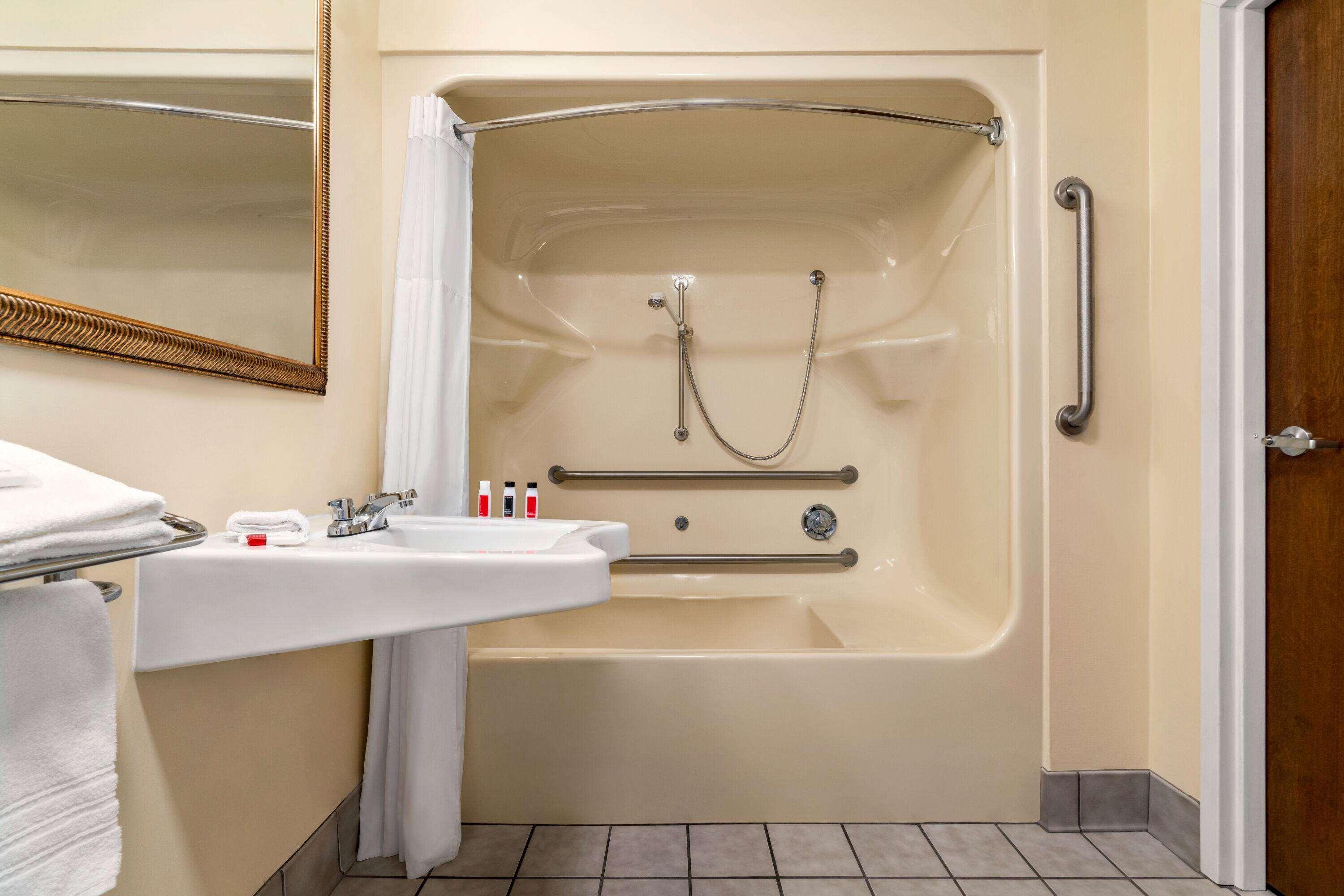 Baymont By Wyndham North Dartmouth Fall River Extérieur photo