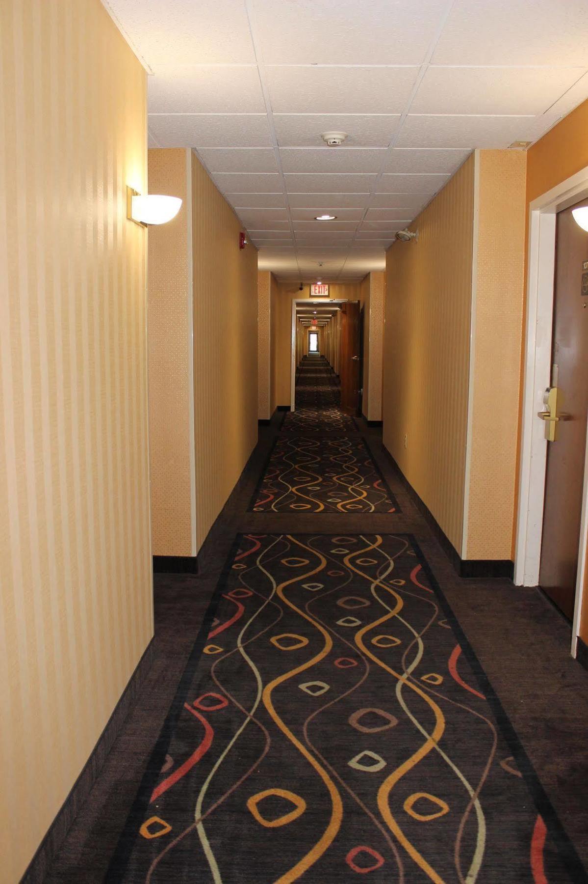 Baymont By Wyndham North Dartmouth Fall River Extérieur photo